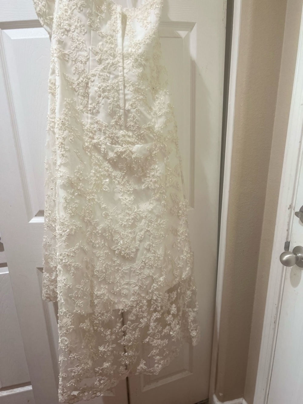 Alfred Angelo Ivory Lace High-Low Bridal Gown Sweetheart Strapless Size 10 - Picture 8 of 8